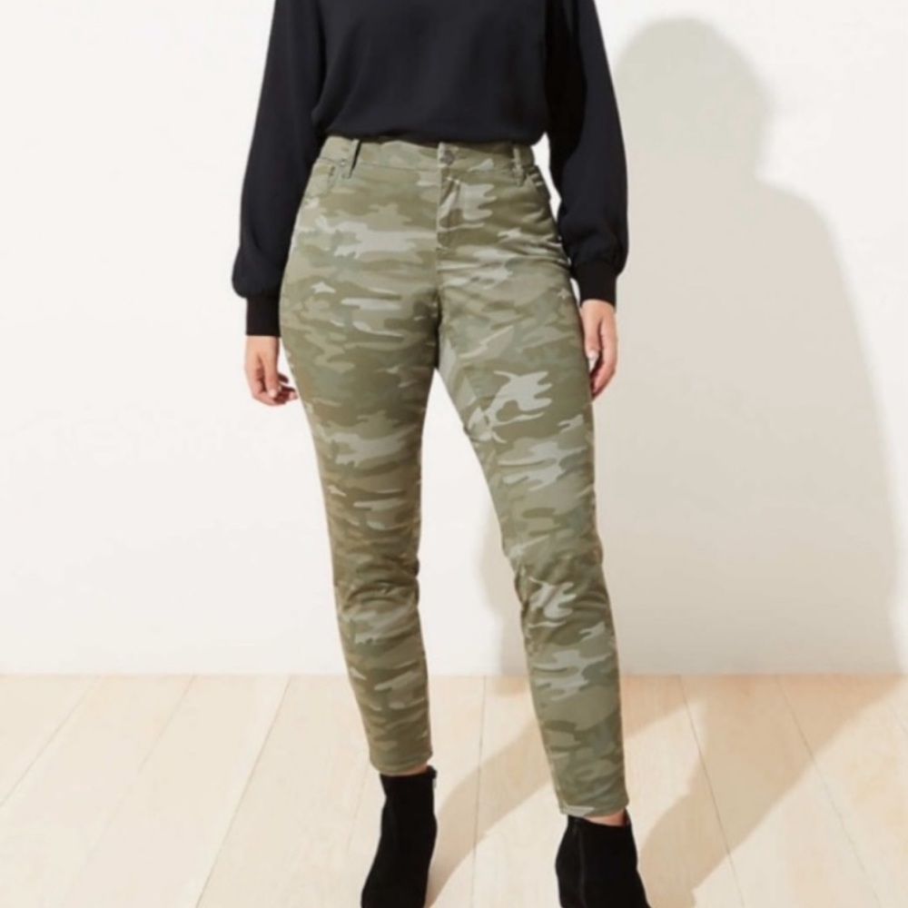 Loft camo skinny pants